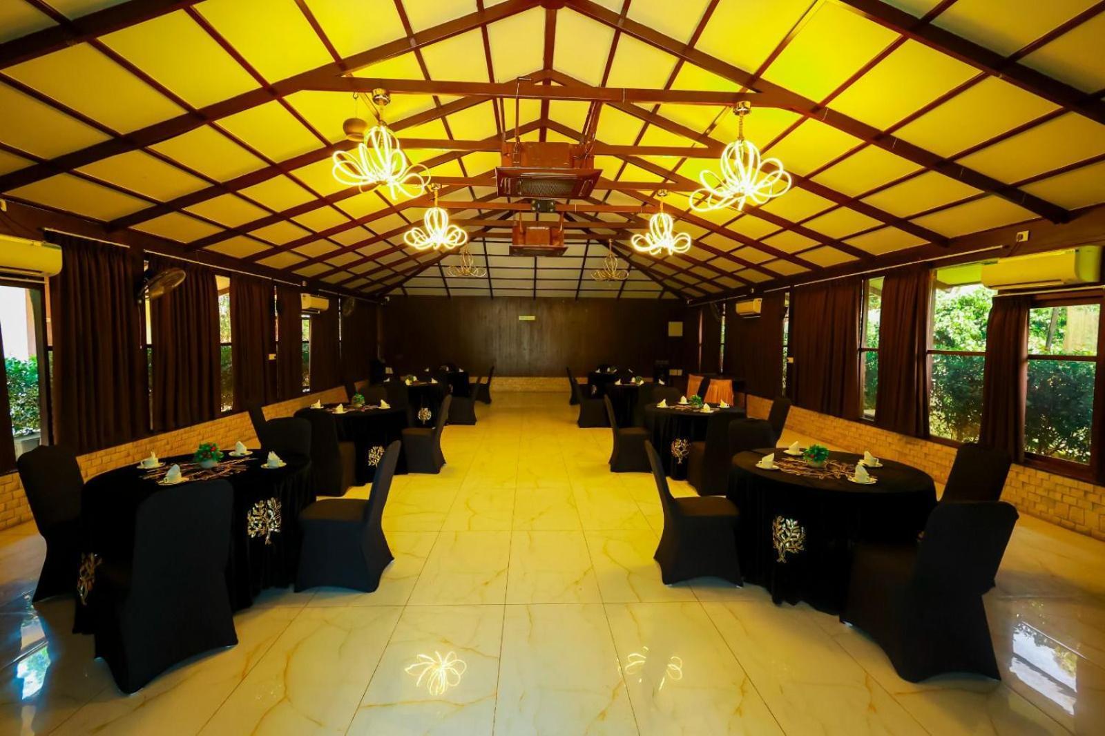 Veerdency Luxury Resort Devanahalli ภายนอก รูปภาพ