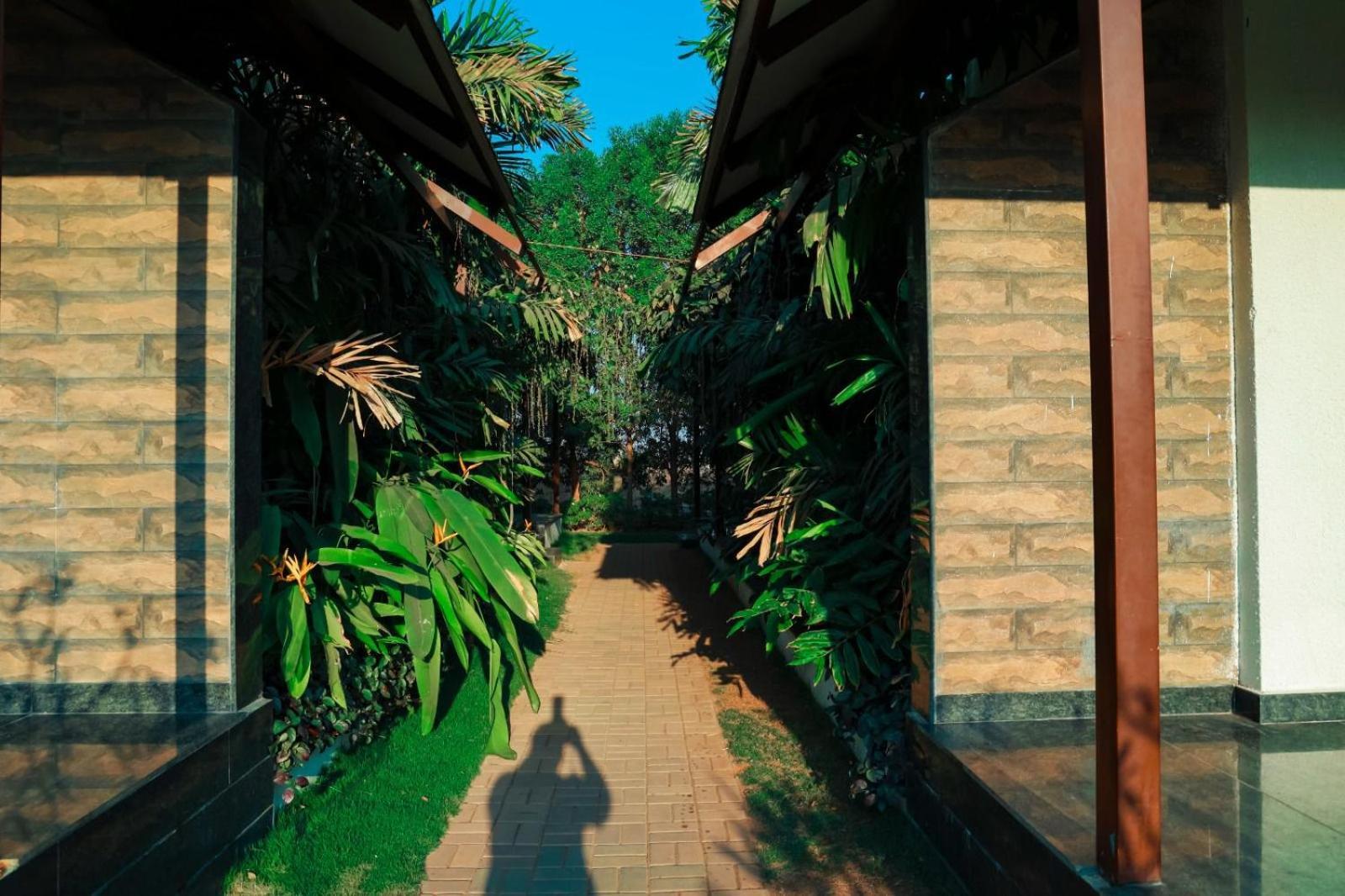 Veerdency Luxury Resort Devanahalli ภายนอก รูปภาพ